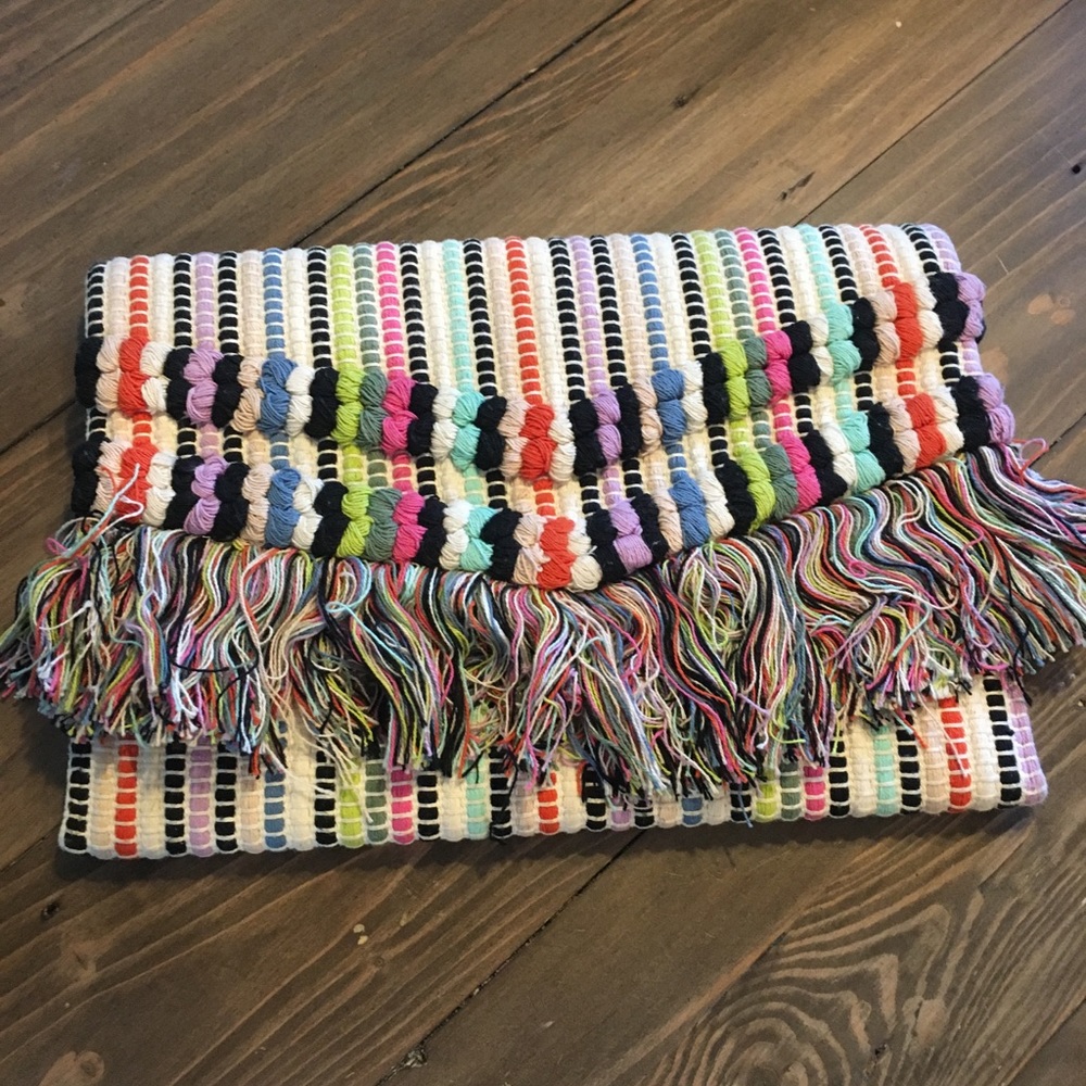 Stella and Dot Taj Clutch